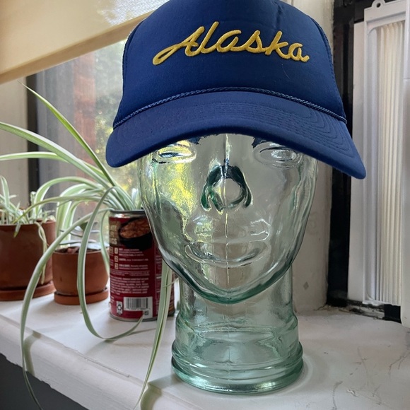 Vintage Other - Vintage Alaska Blue and Yellow Men's Hat​​